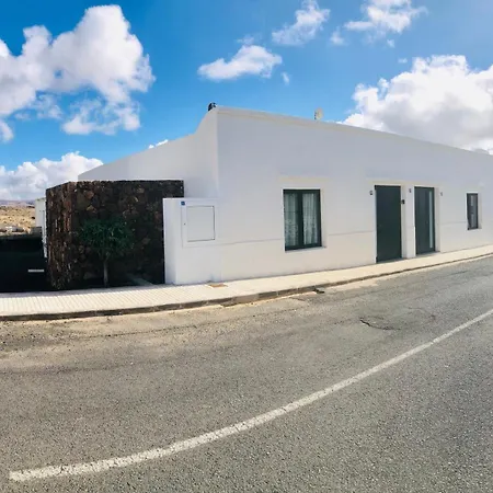 Alegranza In The Beautiful Village Of Mozaga, Lanzarote Appartement *